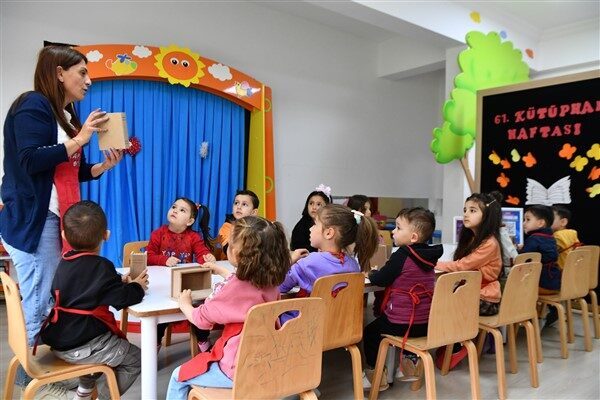 Kütüphanelere gelen talepler doğrultusunda, okullara yönelik olarak yapılan tanıtımlar ve