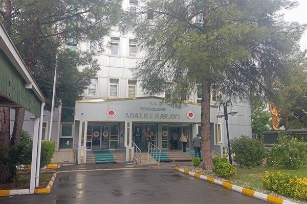 Diyarbakır’da 8 yaşındaki Narin Güran’ın öldürülmesine ilişkin davada yargılamalar devam