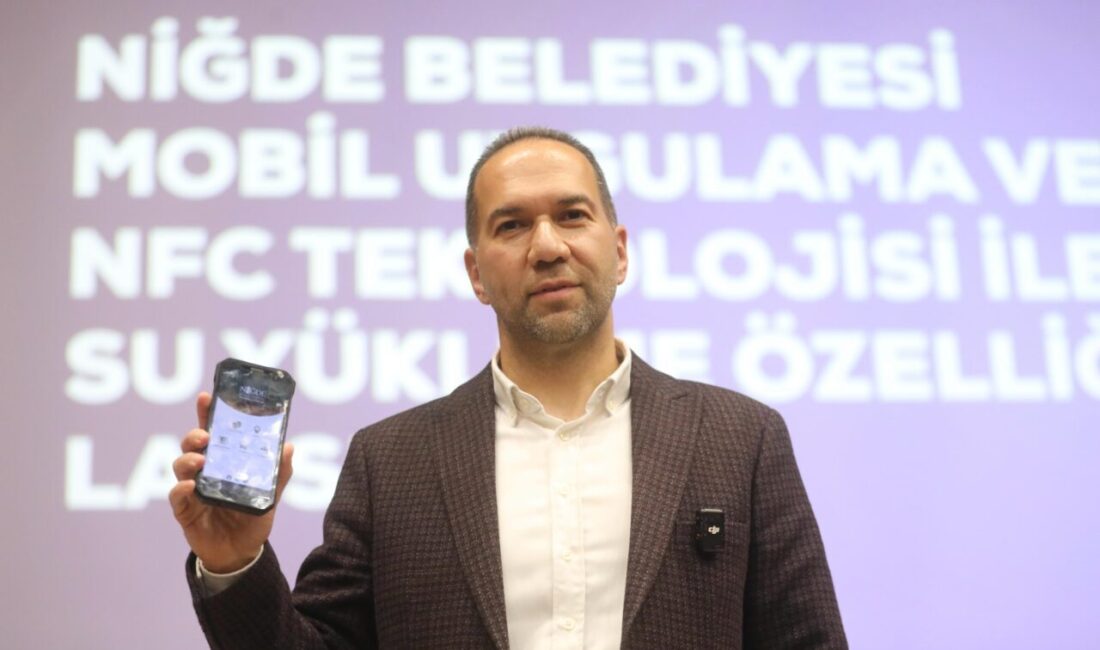 Niğde Belediye Başkanı Emrah Özdemir, akıllı su sayaçları projesi ile