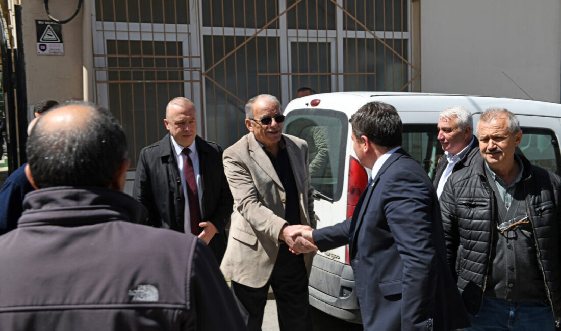Osmangazi Belediyesi'nin her hafta farklı bir mahallede düzenlediği Cuma buluşmaları