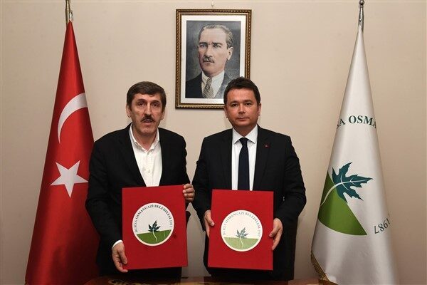 Proje kapsamında tasarım yarışması düzenlenecek. Zeki Müren Güzel Sanatlar Lisesi
