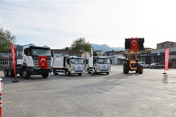 Pamukkale Belediyesi'nin çeşitli hizmet alanlarında etkinliğini artırmak amacıyla araç filosunu