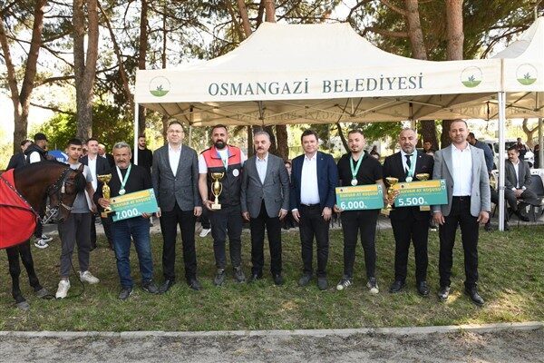 Osmangazi Belediyesi tarafından Doburca Rahvan Kulübü işbirliğiyle düzenlenen Rahvan At