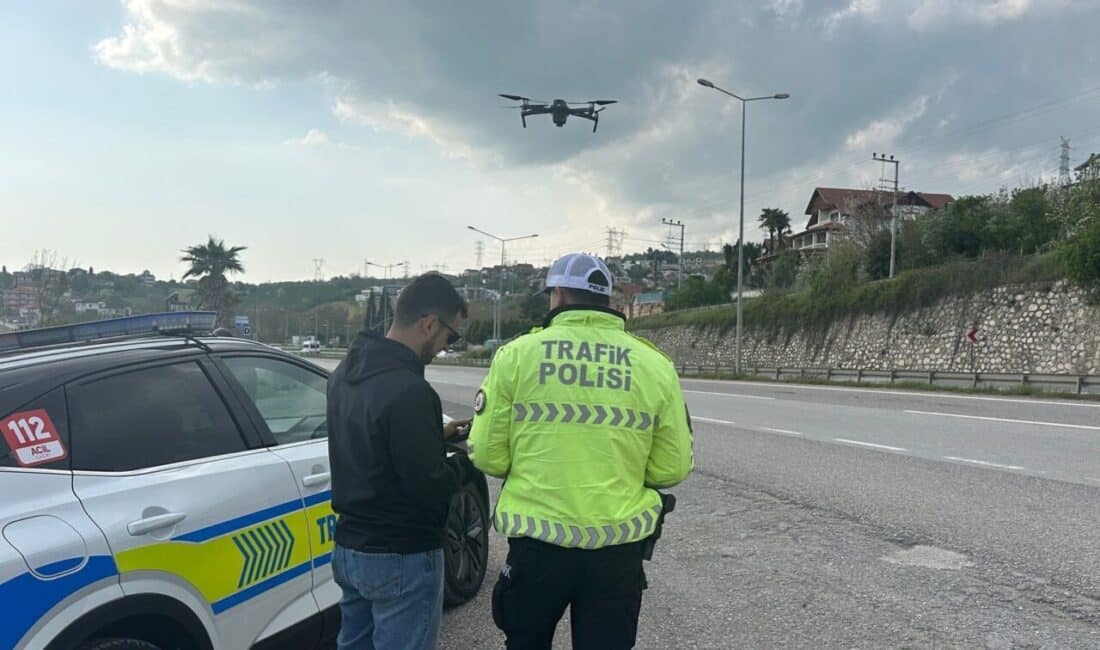 Bayram trafik tedbirleri kapsamında D100/10 Karayolu üzerinde drone ile havadan