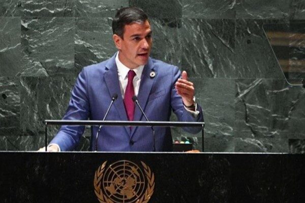 Pedro Sanchez, Ho Chi Minh'de düzenlenen iş forumuna katıldı.Sanchez, Vietnam,