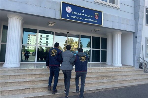 Şanlıurfa İl Jandarma Komutanlığı tarafından, kasten öldürme suçundan aranan şahısların