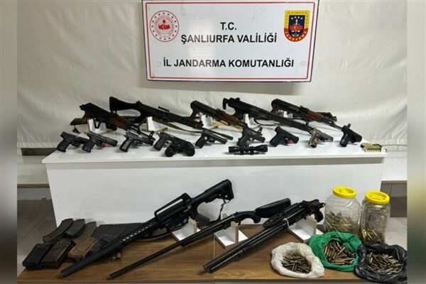 Şanlıurfa’da silah kaçakçılığına yönelik güvenlik güçlerinin mücadelesi sürüyor. İl Jandarma