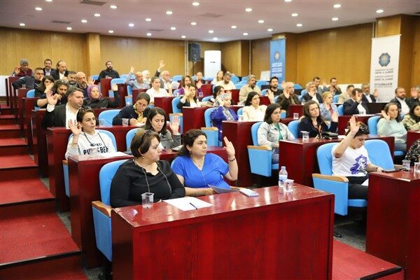 Diyarbakır Büyükşehir Belediyesi Meclisi, nisan ayı olağan toplantısı 5. oturumla