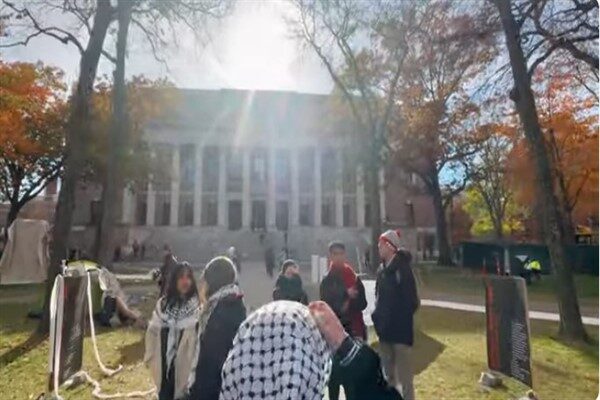 Beyaz Saray, geçen hafta Harvard'a kampüsteki antisemitizmle mücadele etmek için