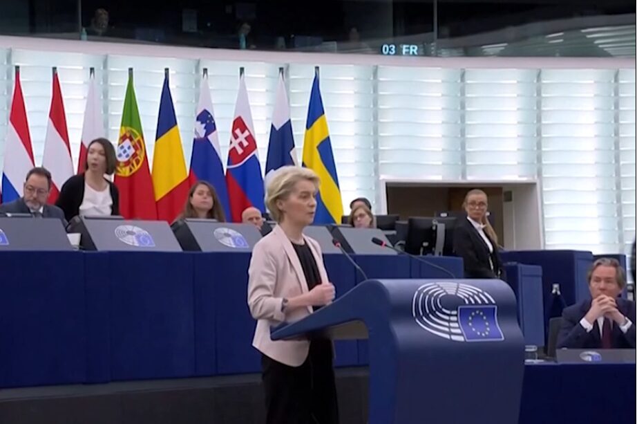 Avrupa Komisyonu başkanı Ursula von der Leyen, tarifelerin "dünya çapındaki