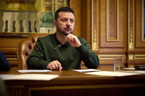 Ukrayna Devlet Başkanı Zelenski, geçen yıl Ukrayna okulları için yeni