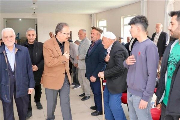 Ziyaret sırasında, Vali Kızılkaya, merhum Sariye Kiraz Kaya’nın kıymetli babası