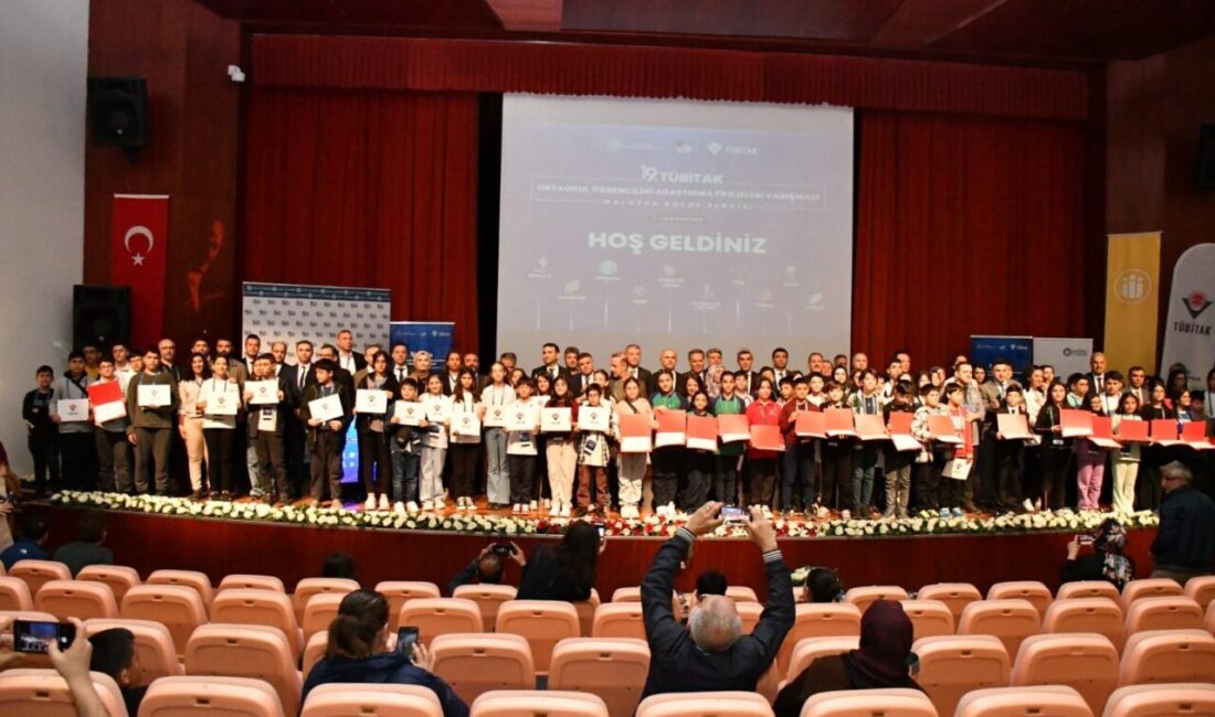 TÜBİTAK 2204-B Ortaokulu Öğrencileri Araştırma Projeleri Yarışması Bölge Finalleri Malatya'da