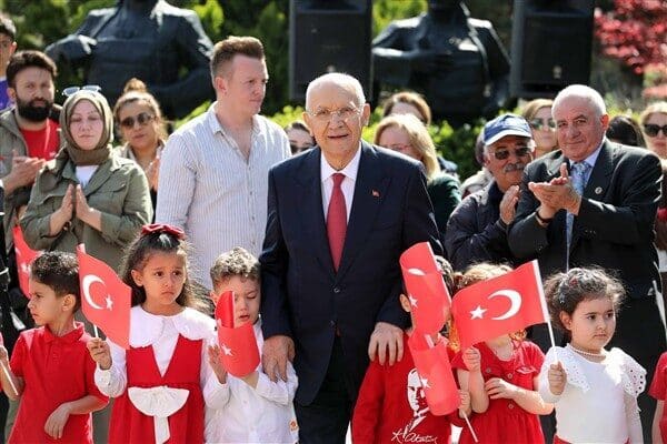 Yenimahalle Belediye Başkanı Fethi Yaşar’ın ev sahipliğinde düzenlenen törenlere CHP