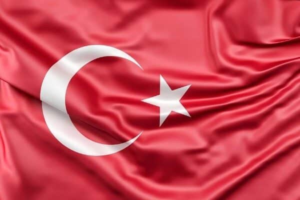 MSB'nin açıklamasına göre Pençe Operasyonu'nda yaralanan İstihkam Uzman Çavuş Önder