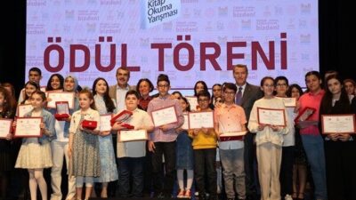 Zeytinburnu Belediyesi tarafından düzenlenen 19. Geleneksel Kitap Okuma Yarışması Ödül