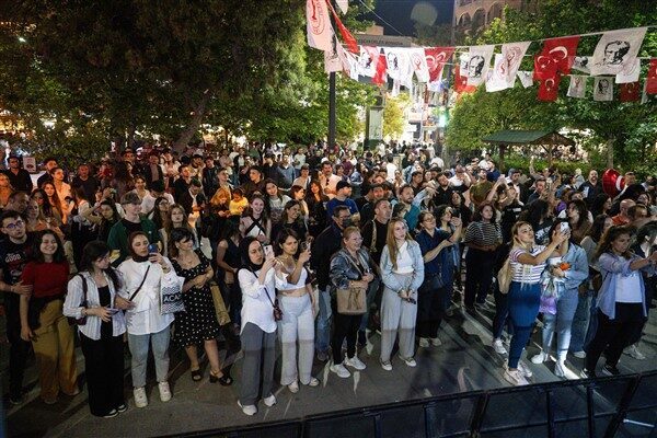 Gençlerin sağlık taramaları ve spor etkinliklerine katıldığı festival, 16 Mayıs’ta