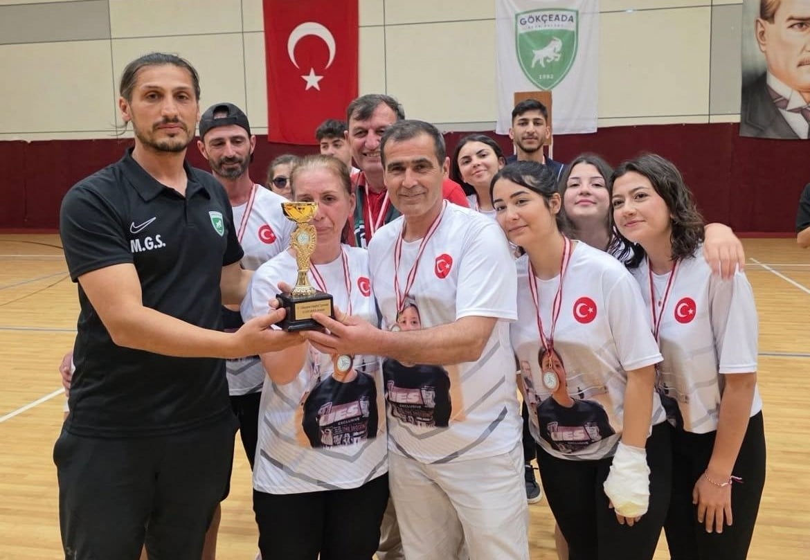 Ecrin Varol anısına düzenlenen 5. Gökçeada Voleybol Turnuvası kapsamında gerçekleştirilen