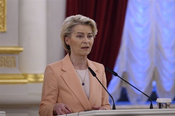 AB Komisyon Başkanı Ursula von der Leyen, Kanada Başbakanı Mark