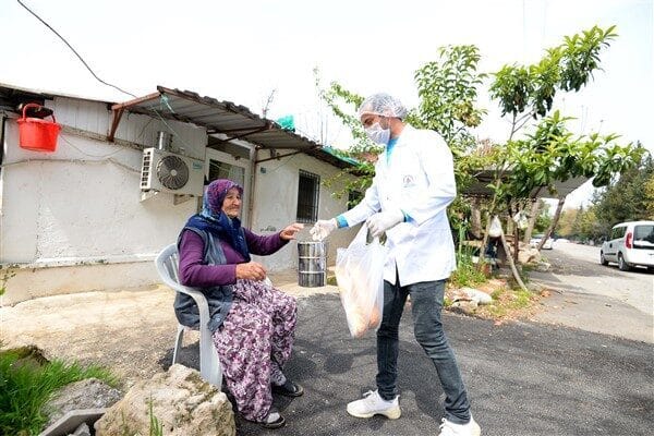 Antalya’da dayanışma ve yardımlaşmanın simgesi haline gelen Adalya Vakfı, her