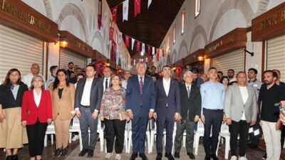 Adana Büyükşehir Belediye Başkanı Zeydan Karalar, eşi Nuray Karalar ve