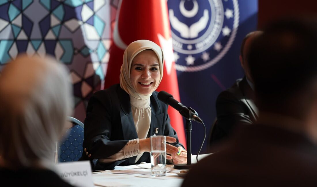 Aile ve Sosyal Hizmetler Bakanı Mahinur Özdemir Göktaş, Yozgat Valiliği'ni