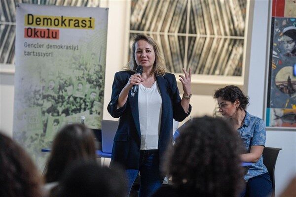 "Ezgi Bakçay ve Ulaş Bayraktar, 'Adalet ve Eşitlik: Kısa Filmlerle