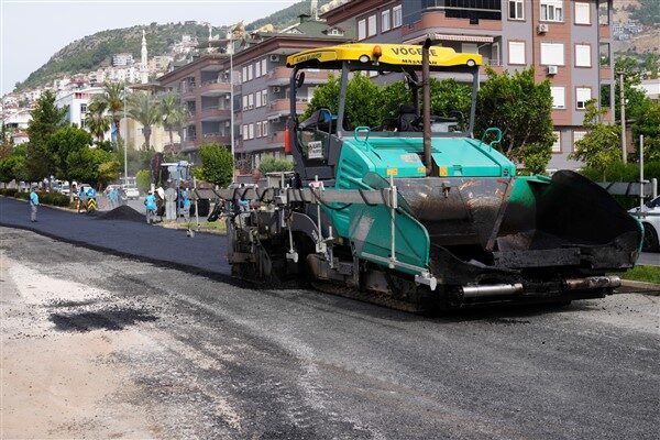 Alanya Belediye Başkanı Osman Tarık Özçelik, 610. ve 611. caddelerde