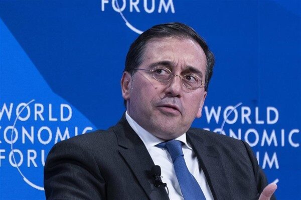 İspanya Dışişleri Bakanı Albares, Dünya Basın Özgürlüğü Günü'nde İspanya'nın rekor