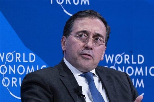 Ukrayna'yı destekleyen Albares, özgürlük ve barış arzusunu vurgulayarak uluslararası düzenin