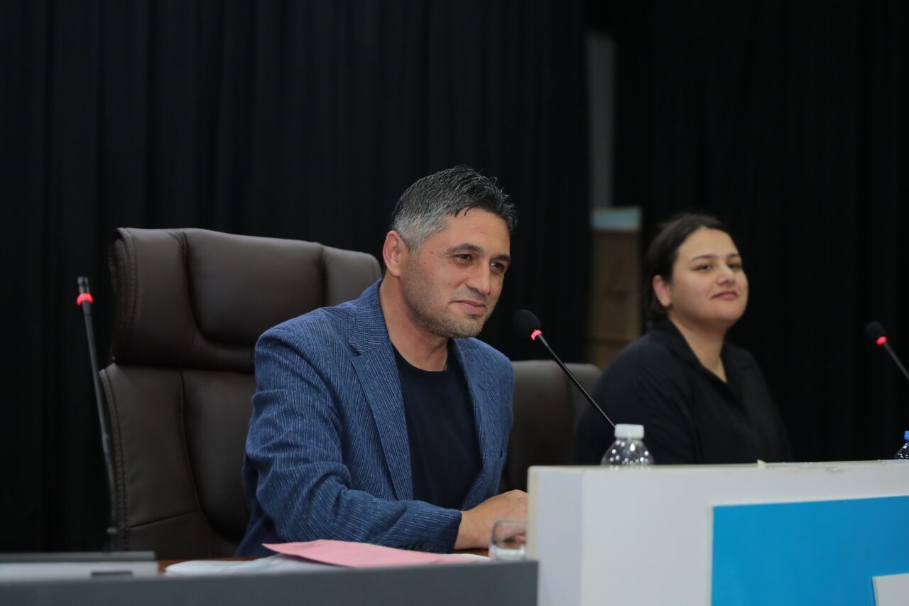 Aliağa Belediye Meclisi, Nisan ayı toplantısında çeşitli konuları görüşüp karara