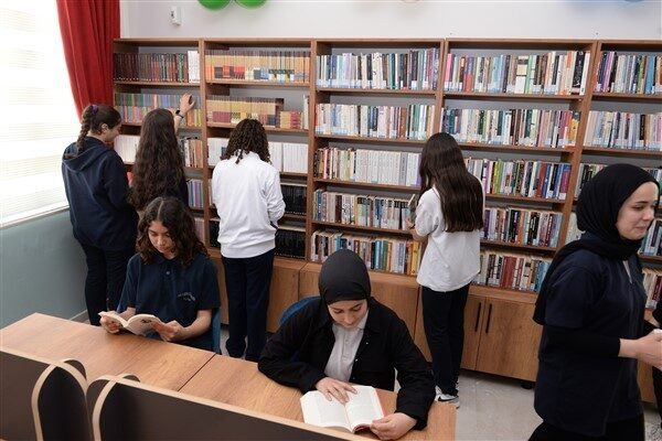 2021 yılında kurulan Alimoğlu Sağlık ve Eğitim Vakfı, “Kitap Gibi