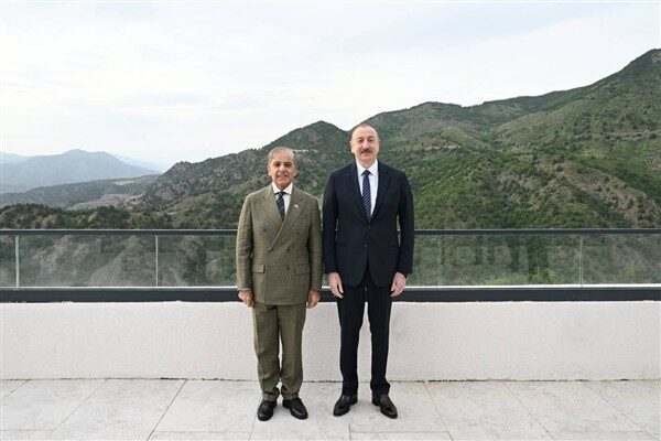 Azerbaycan Cumhurbaşkanı Aliyev, Laçin'de Pakistan Başbakanı Muhammed Şahbaz Şerif ile