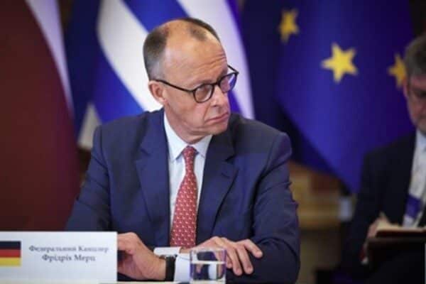 Almanya Başbakanı Friedrich Merz, Ukrayna Devlet Başkanı Volodimir Zelenskiy’i Berlin’de