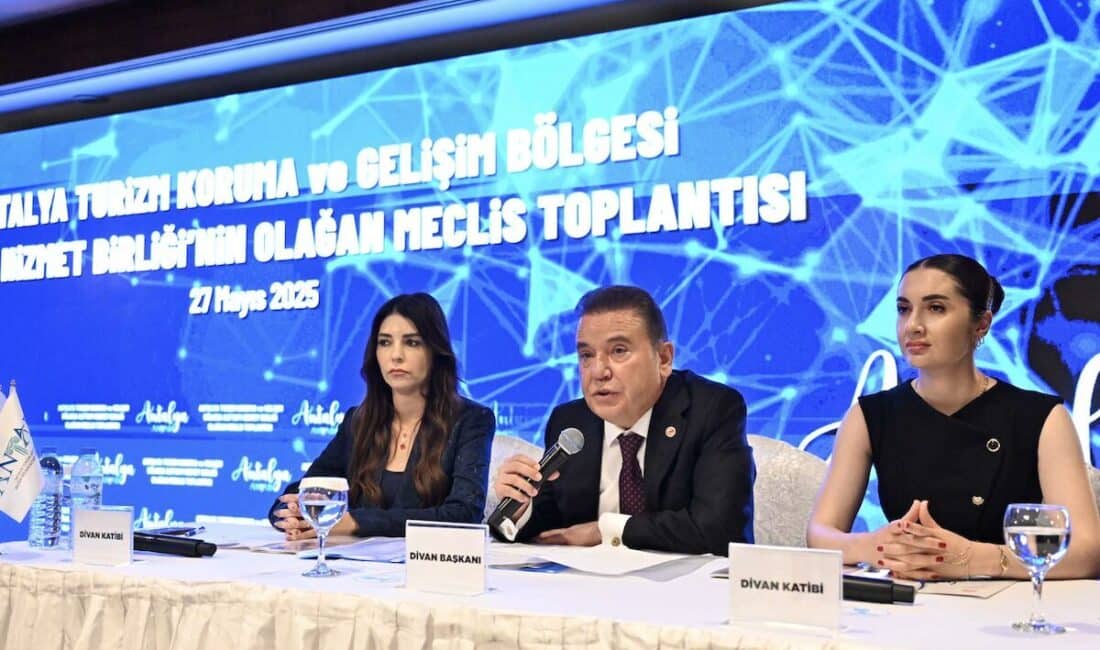 Toplantıda, Antalya’nın yeni turizm sezonuna yönelik hazırlıkları değerlendirildi ve çeşitli