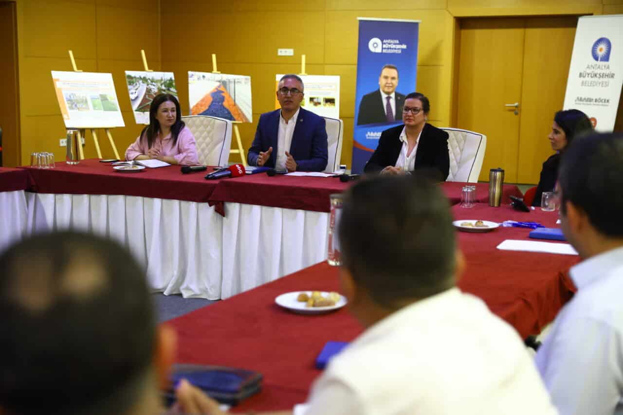 Antalya'da atık ilaçların toplanması ve bertaraf edilmesi konusunda önemli adımlar