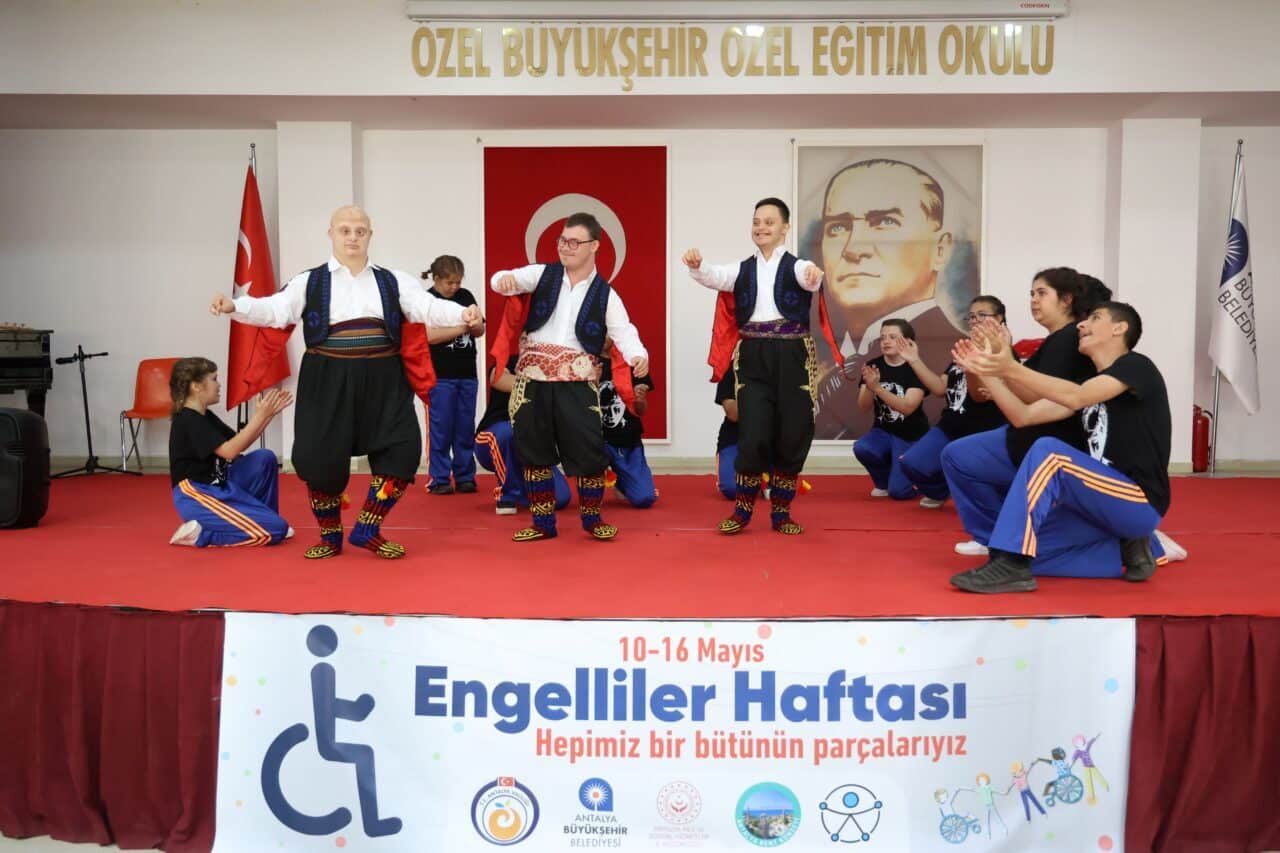10-16 Mayıs Engelliler Haftası etkinlikleri kapsamında engelli bireyler, farkındalık oluşturmak