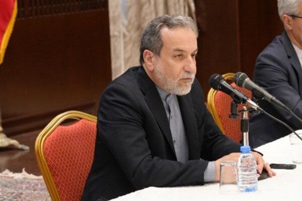 İran Dışişleri Bakanı Seyyid Abbas Araghchi, İngiltere’deki İran vatandaşlarının haklarına