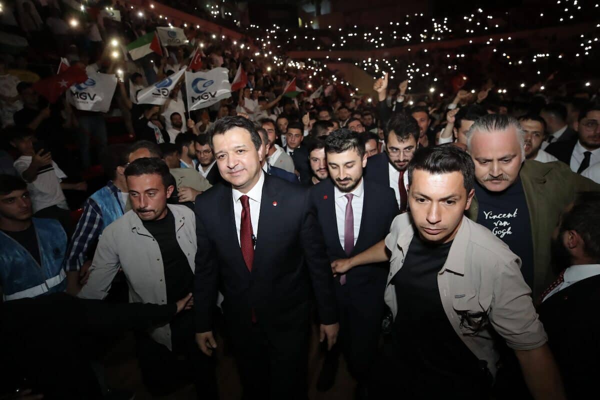 Saadet Partisi Genel Başkanı Mahmut Arıkan, etkinlikte İstanbul’un fethinin zulmün