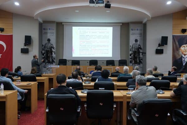 ASAT Konferans Salonu’nda düzenlenen programa ASAT Genel Müdürü İbrahim Kurt,