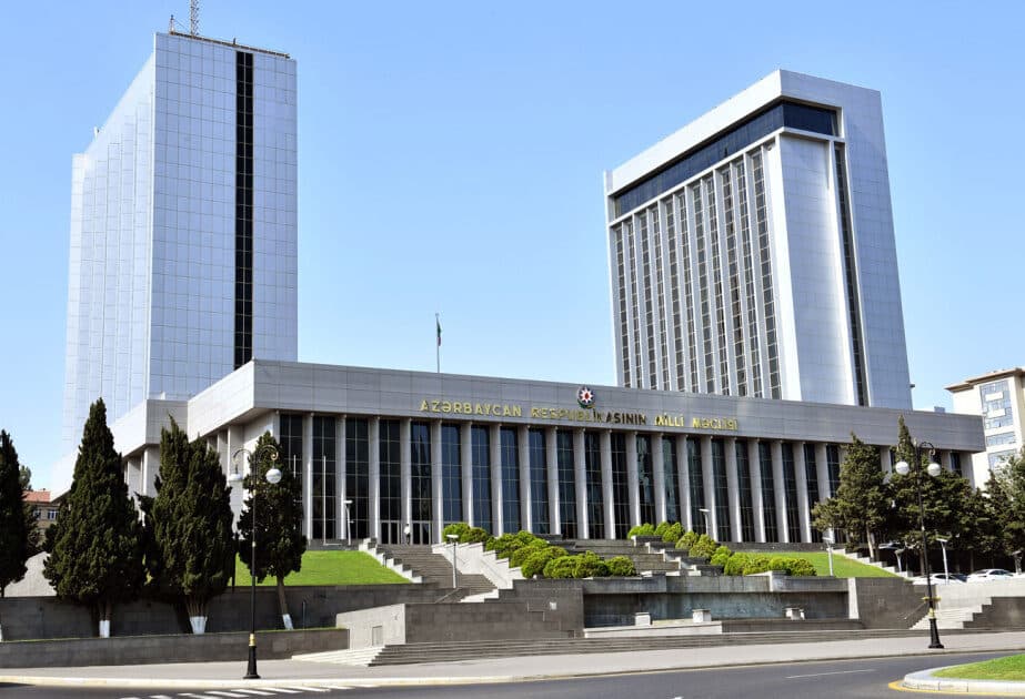 Azerbaycan Milli Meclisi, dün Azerbaycan ile Çin arasında imzalanan karşılıklı
