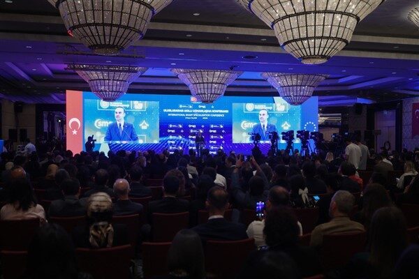 Konferansın; uluslararası paydaşlarla, kamu kurumları, üniversiteler ve özel sektör temsilcileri
