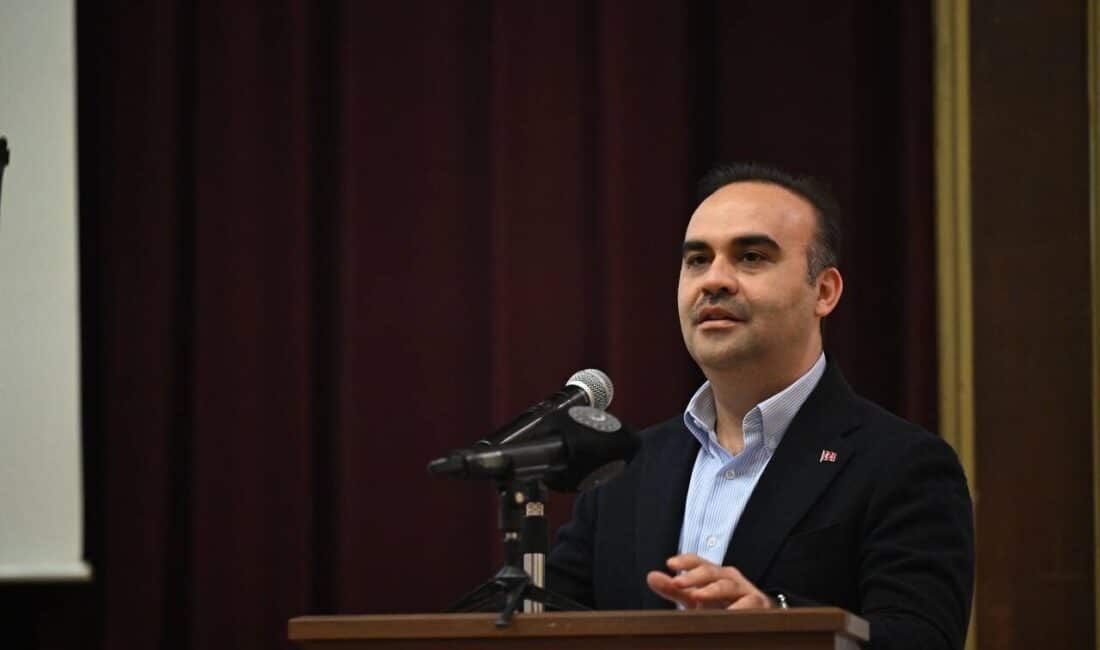 Bakan Kacır, Milli Teknoloji Akademisi'nde gençleri destekleyerek Türkiye'nin teknoloji alanındaki
