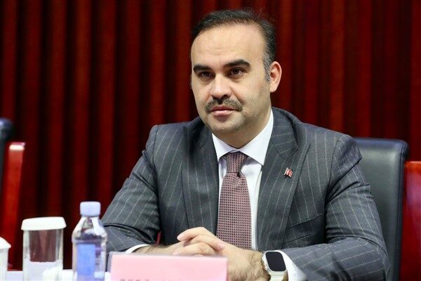 Sanayi ve Teknoloji Bakanı Kacır, Cumhurbaşkanı Yardımcısı Yılmaz’ın başkanlığında, bakanların,