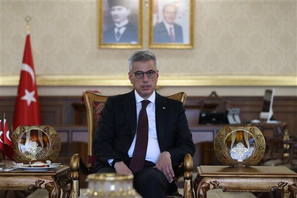 Bakanlıktan yapılan açıklamaya göre, Sağlık Bakanı Prof. Dr. Kemal Memişoğlu,