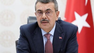 Milli Eğitim Bakanı Yusuf Tekin, TEKNOFEST'te gençlerle buluşarak hayallerin gerçeğe
