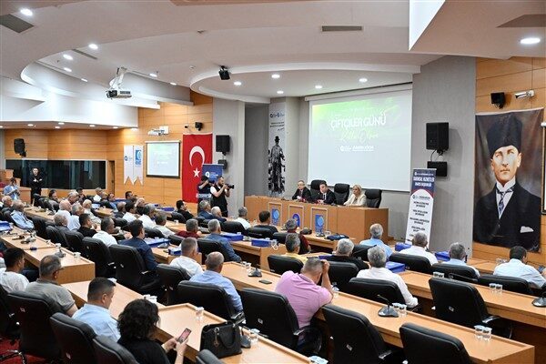 ASAT Toplantı Salonu’nda gerçekleştirilen buluşmaya, Antalya’nın birçok farklı ilçesinden üretici,