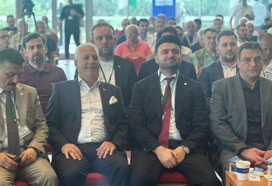 Merinos Atatürk Kongre ve Kültür Merkezi Yıldırım Bayezid Salonu’nda gerçekleştirilen