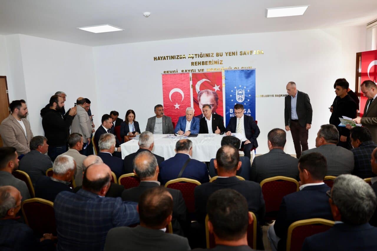 Bursa Büyükşehir Belediye Başkanı Mustafa Bozbey, vatandaşların talep ve önerilerini