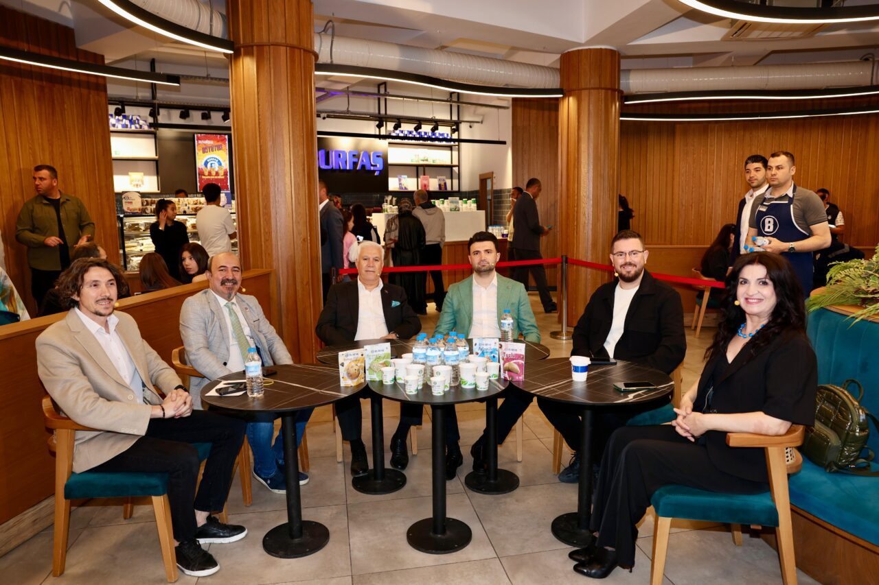 Bursa Büyükşehir Belediye Başkanı Mustafa Bozbey ve Bursaspor Başkanı Enes